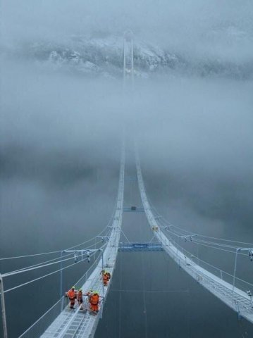 Puente del Cielo, Noruega